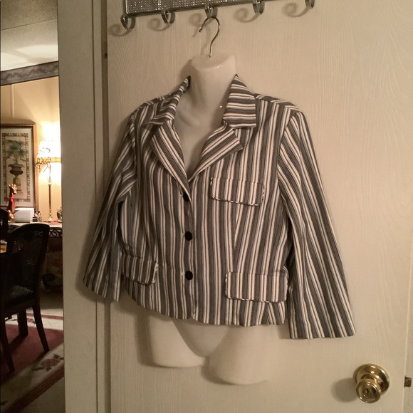 Nine & company jacket black and white striped stretchy lots of buttons - Picture 1 of 10